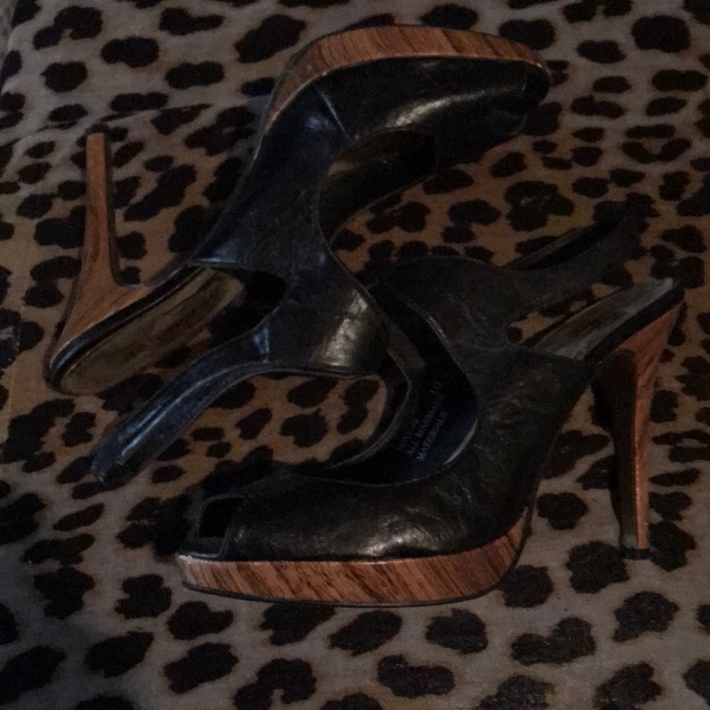 Dollhouse shoes